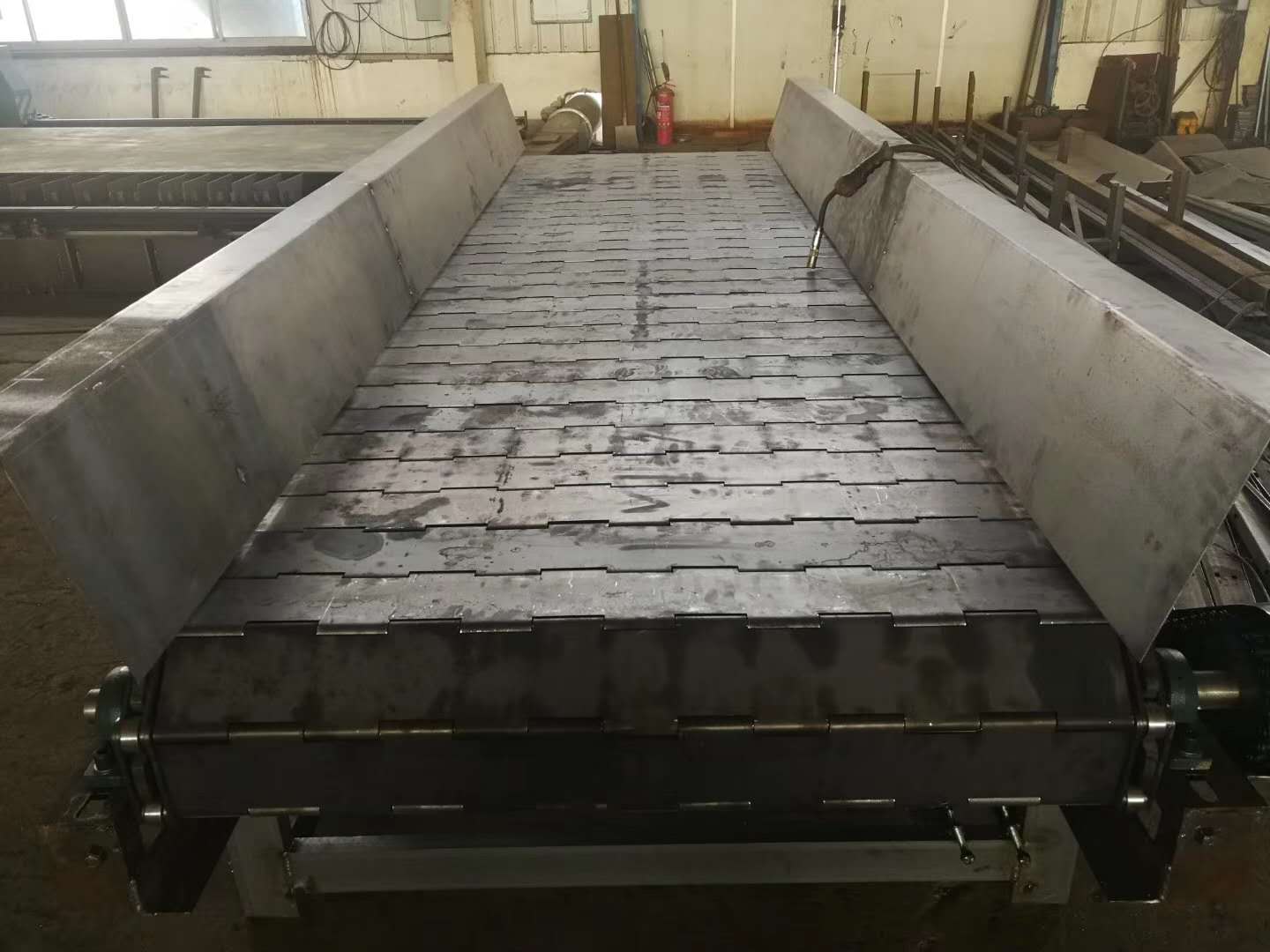 ����朰�ݔ�͙C